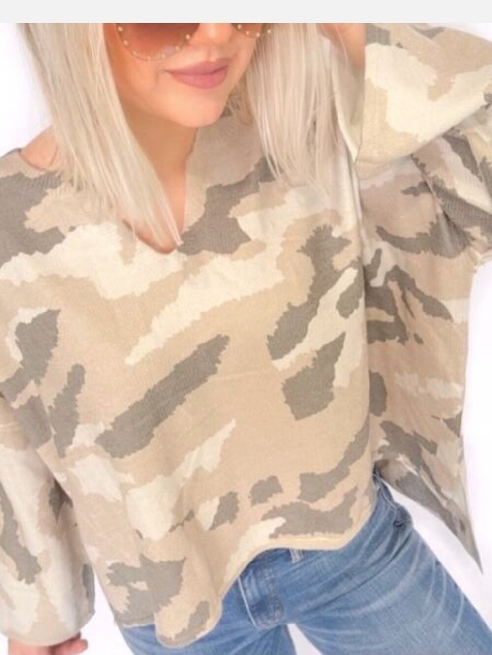 POL Oversized Camo Sweater Size Medium